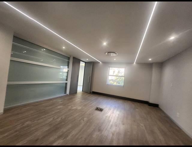 408M² OFFICE TO LET IN WOODMEAD